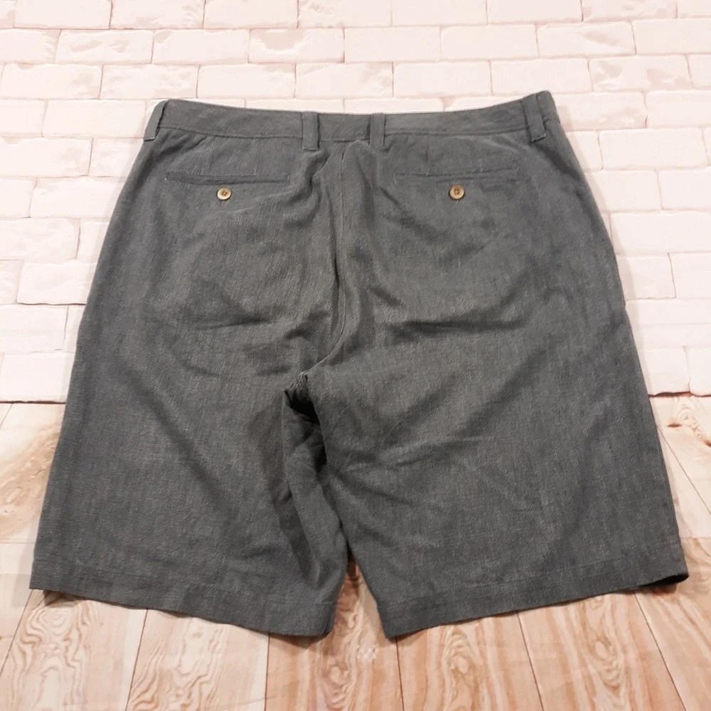 Tommy Bahama Chino Shorts Silk Blend Mens Size 36 x 10.5 Gray Casual